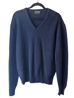 Vintage Royal Knight V-Neck Sweater – Made in USA – Union Made (ILGWU) men's M w